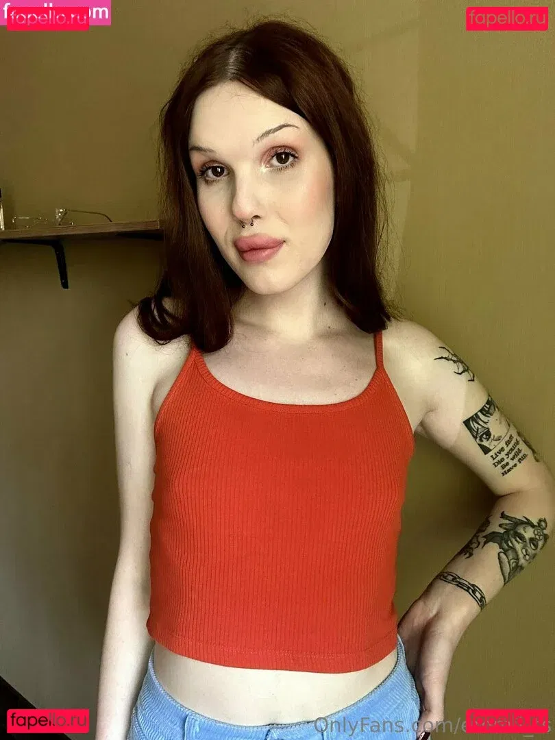 emmii_ts Onlyfans Photo Gallery 