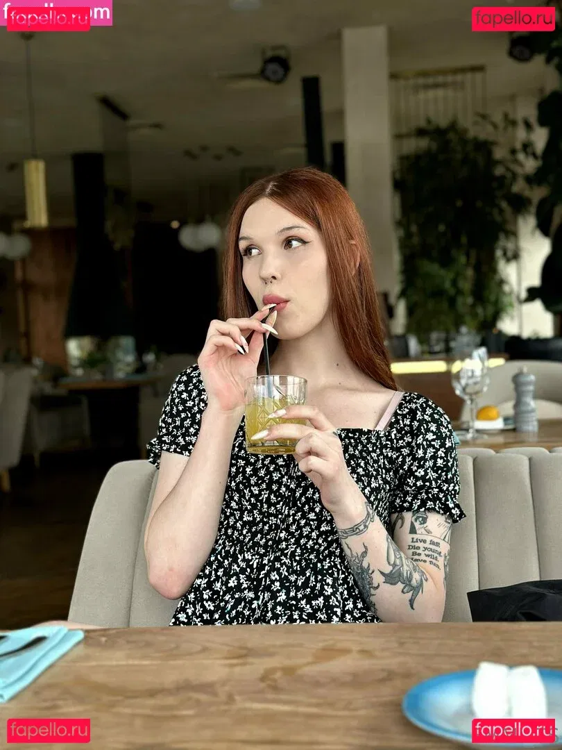 emmii_ts Onlyfans Photo Gallery 