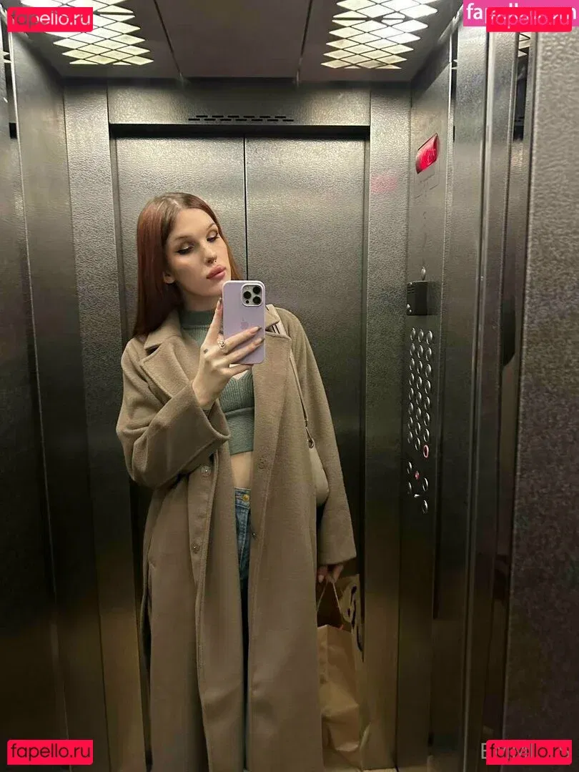 emmii_ts Onlyfans Photo Gallery 