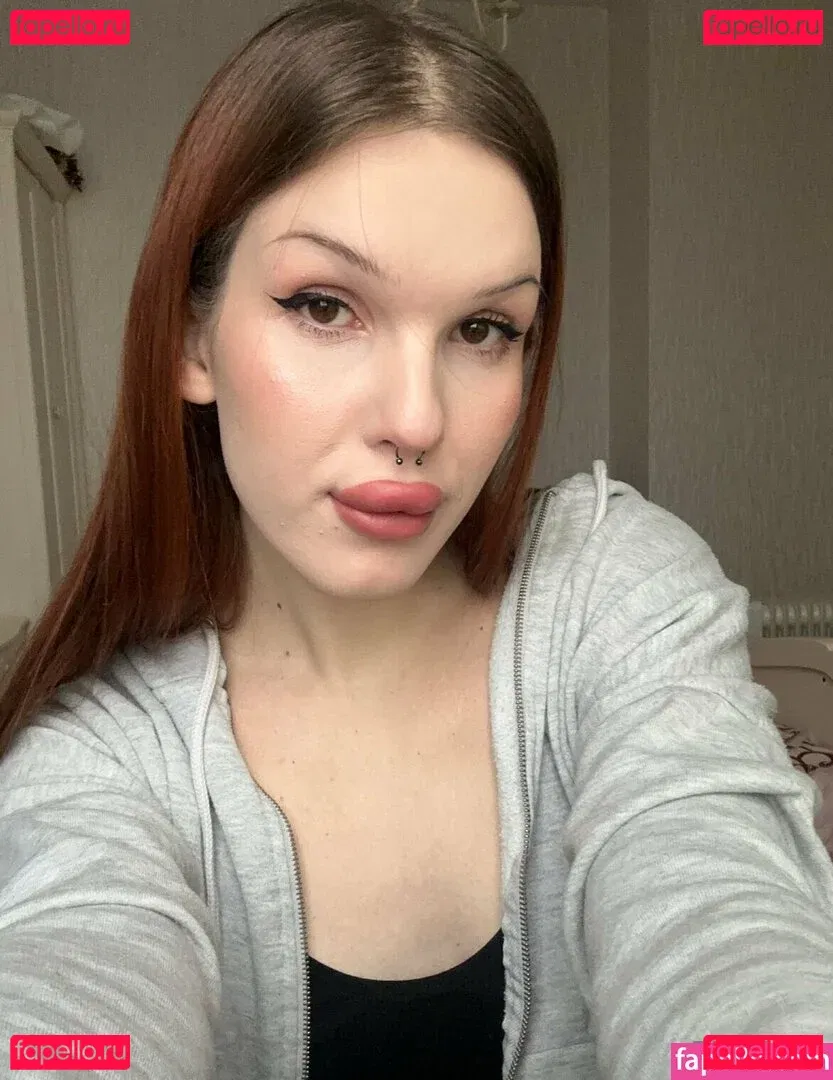 emmii_ts Onlyfans Photo Gallery 