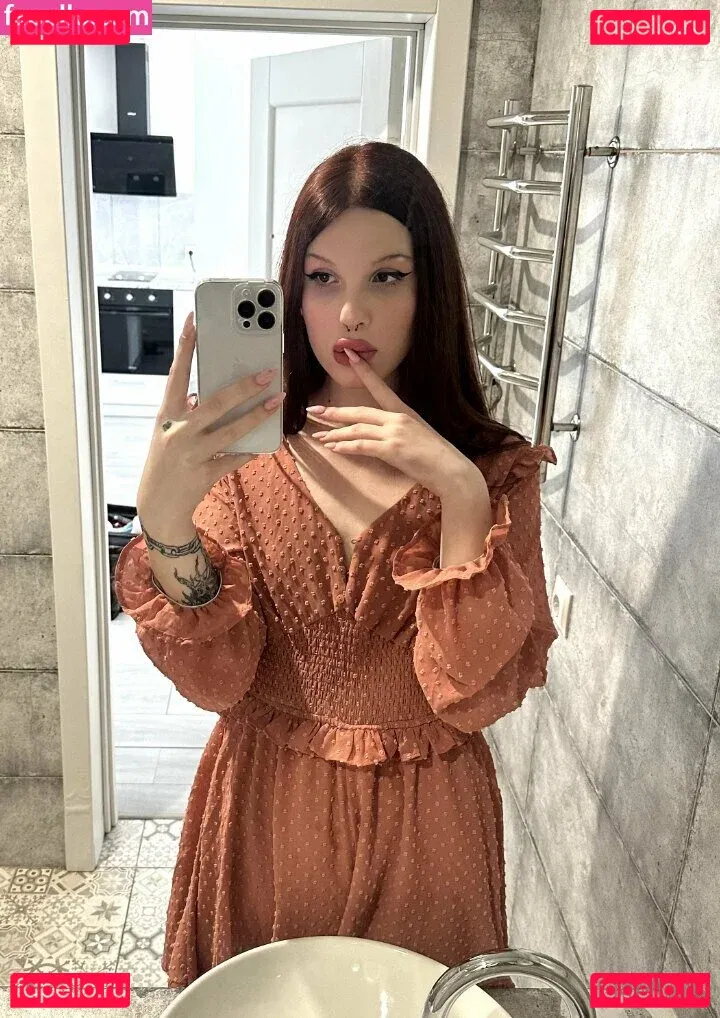 emmii_ts Onlyfans Photo Gallery 