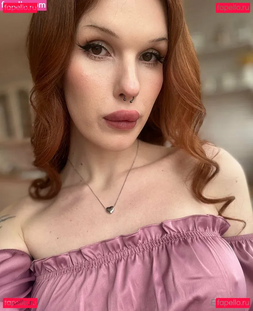 emmii_ts Onlyfans Photo Gallery 