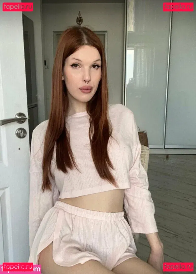 emmii_ts Onlyfans Photo Gallery 