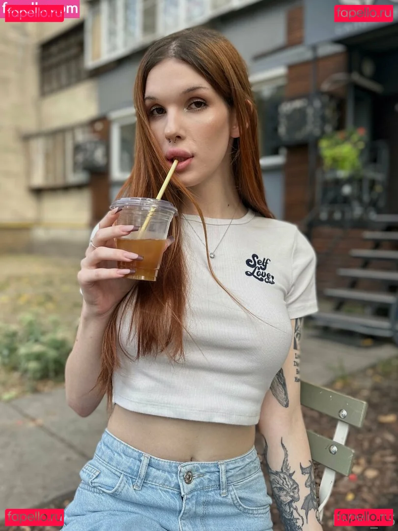 emmii_ts Onlyfans Photo Gallery 