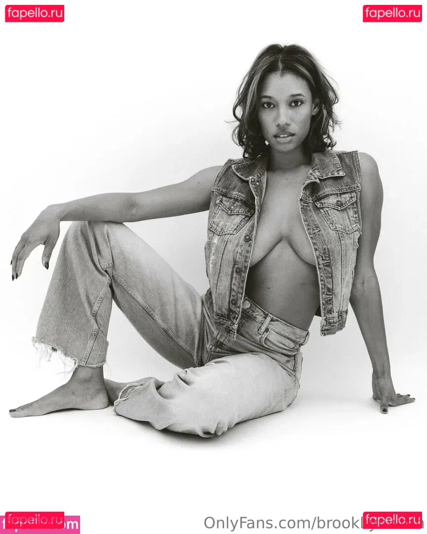 brookliynwren Onlyfans Photo Gallery 