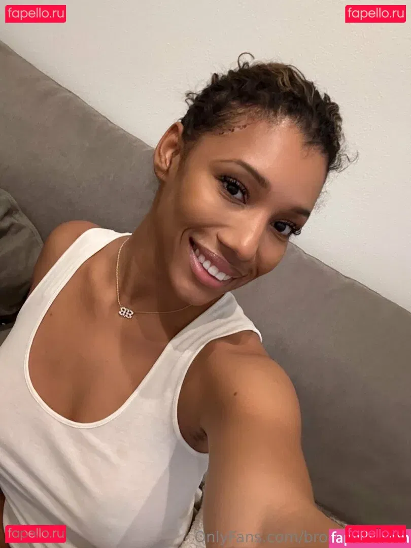 brookliynwren Onlyfans Photo Gallery 