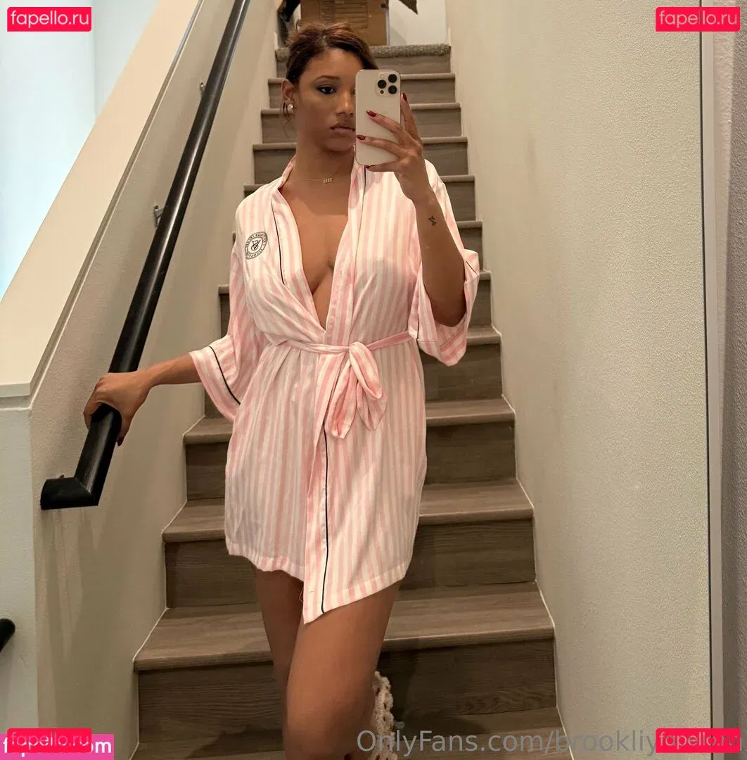 brookliynwren Onlyfans Photo Gallery 