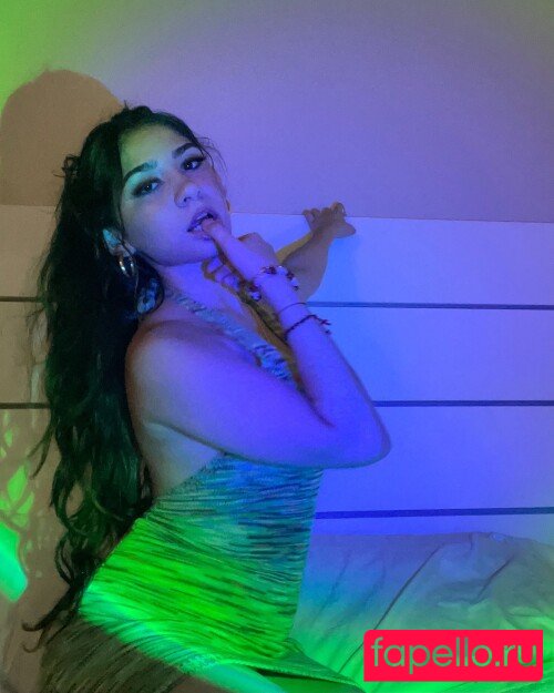 ChiquitaFairy Onlyfans Photo Gallery 