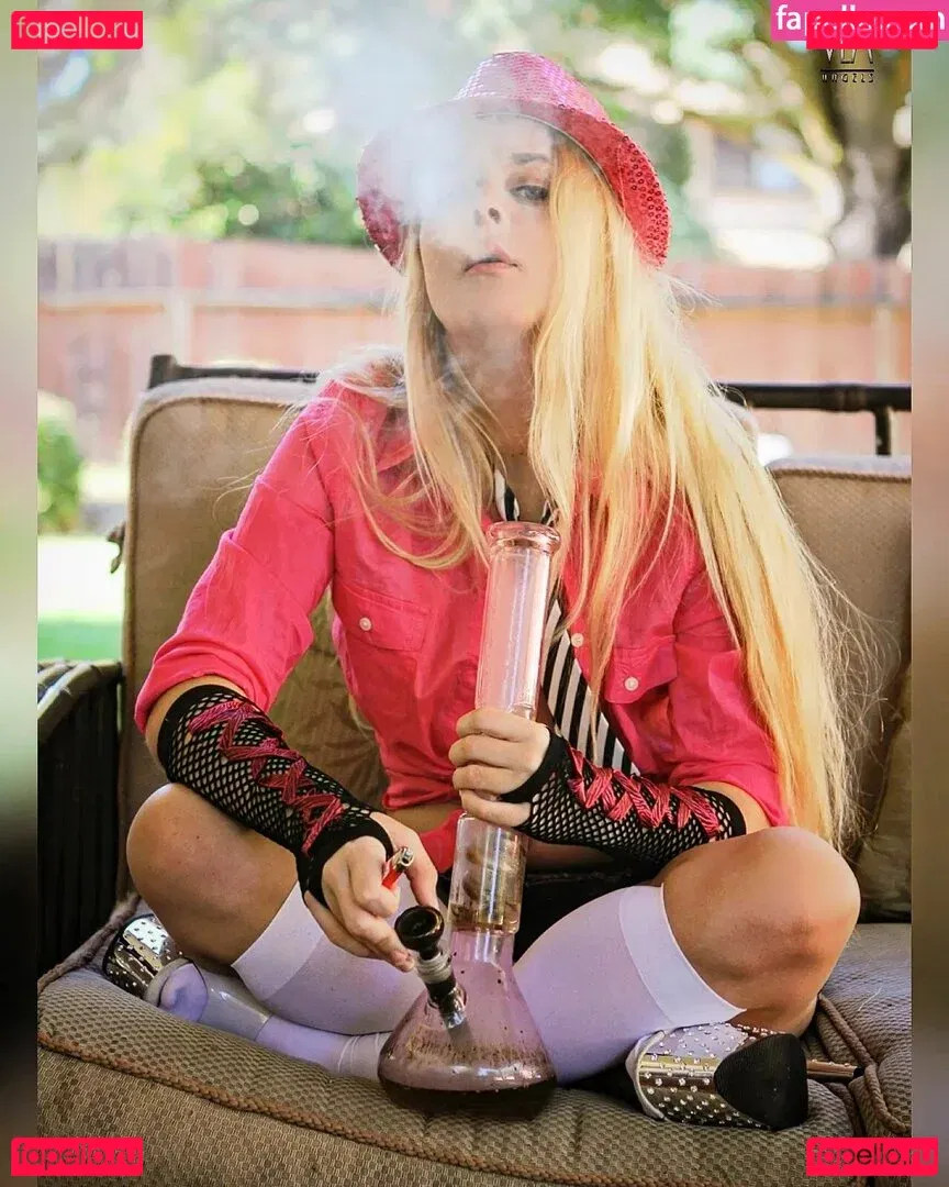 18OMG Onlyfans Photo Gallery 