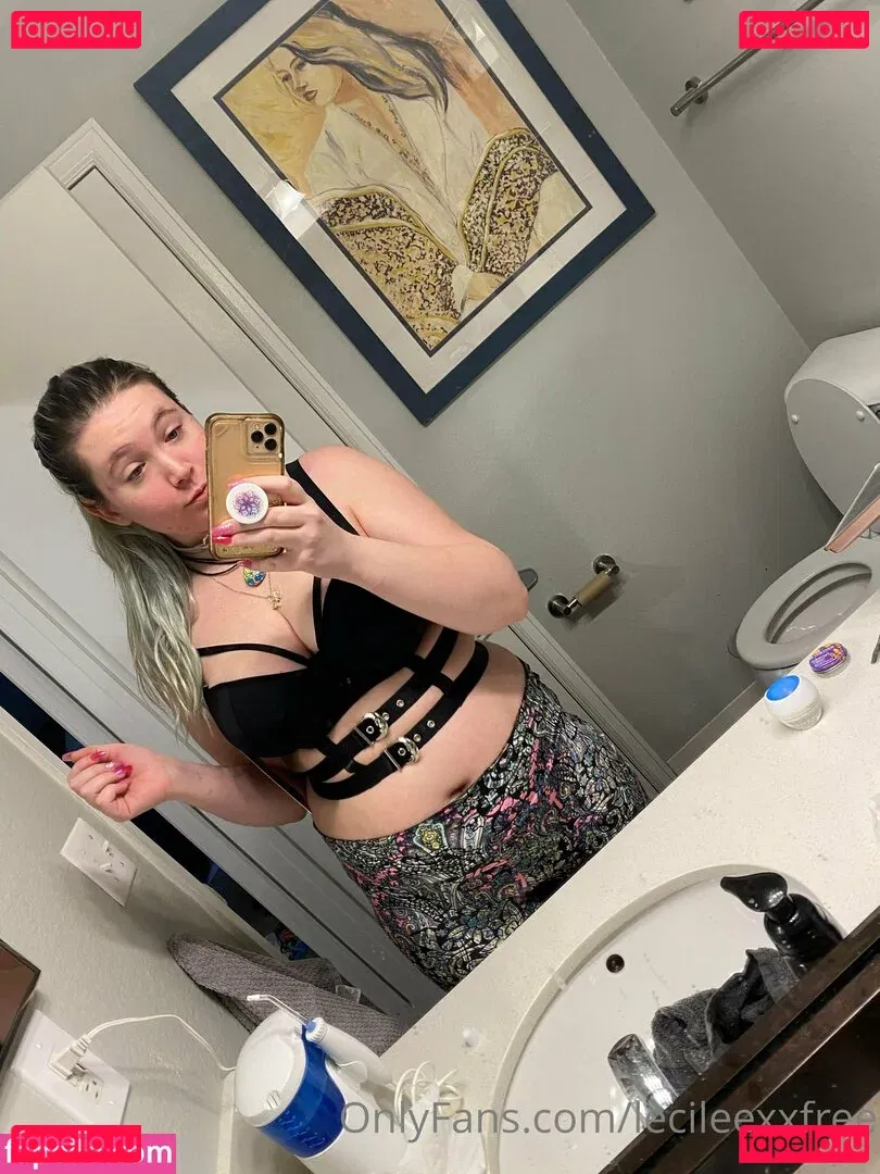 lecileexxfree Onlyfans Photo Gallery 