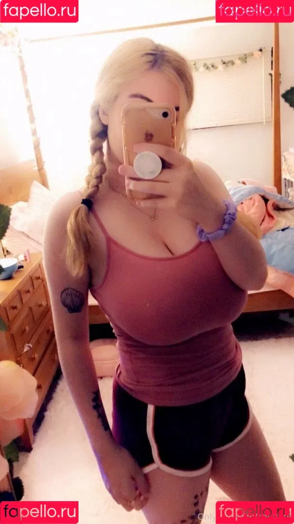 Shyslut0 Onlyfans Photo Gallery 