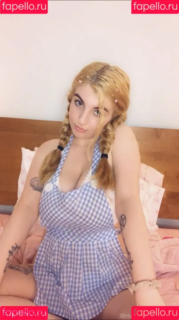 Shyslut0 Onlyfans Photo Gallery 
