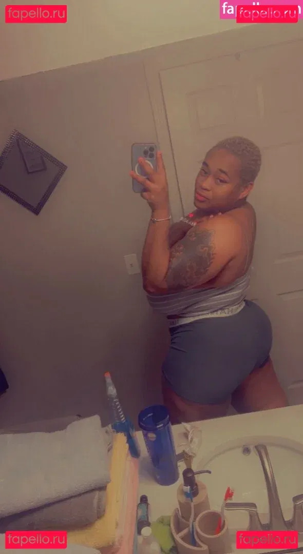 Shyslut0 Onlyfans Photo Gallery 