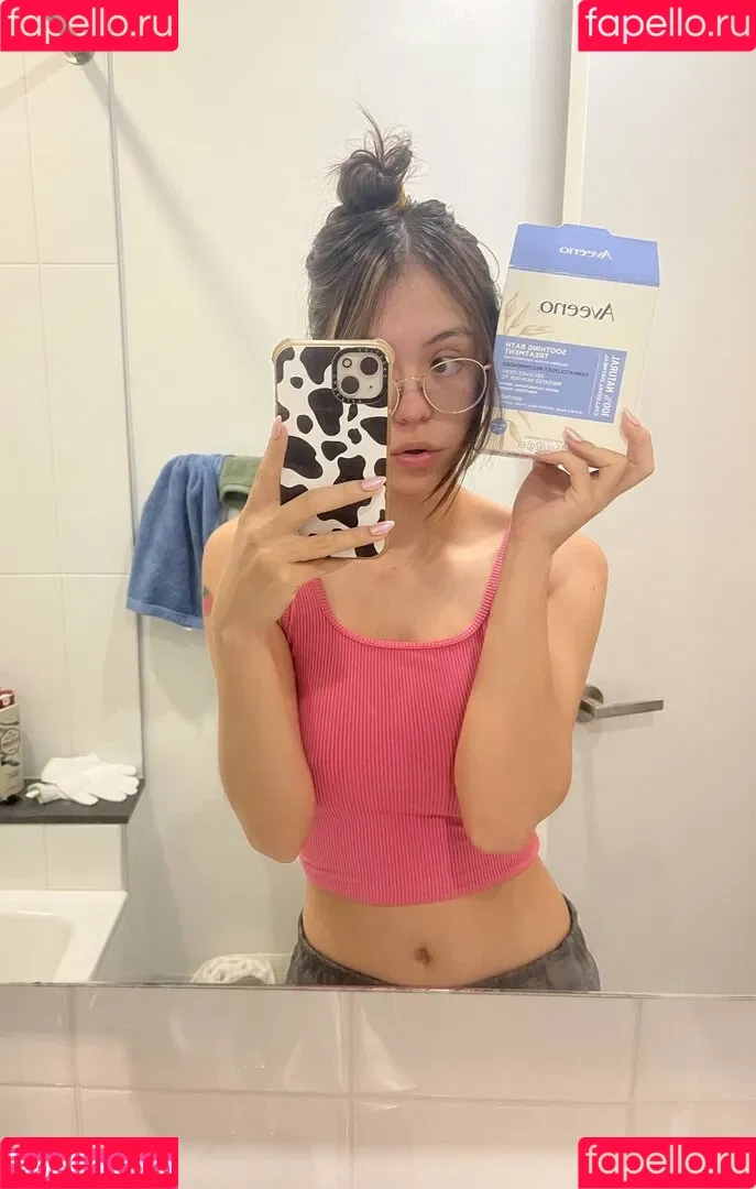 Tiptoe Tingles Onlyfans Photo Gallery 