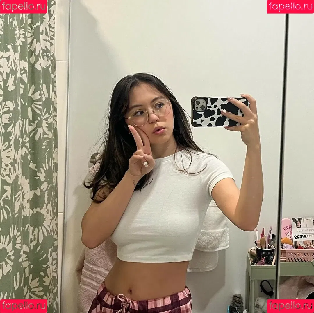 Tiptoe Tingles Onlyfans Photo Gallery 