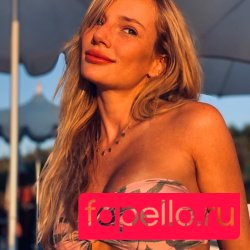 Maria Eugênia Suconic Nude Onlyfans Photo 26