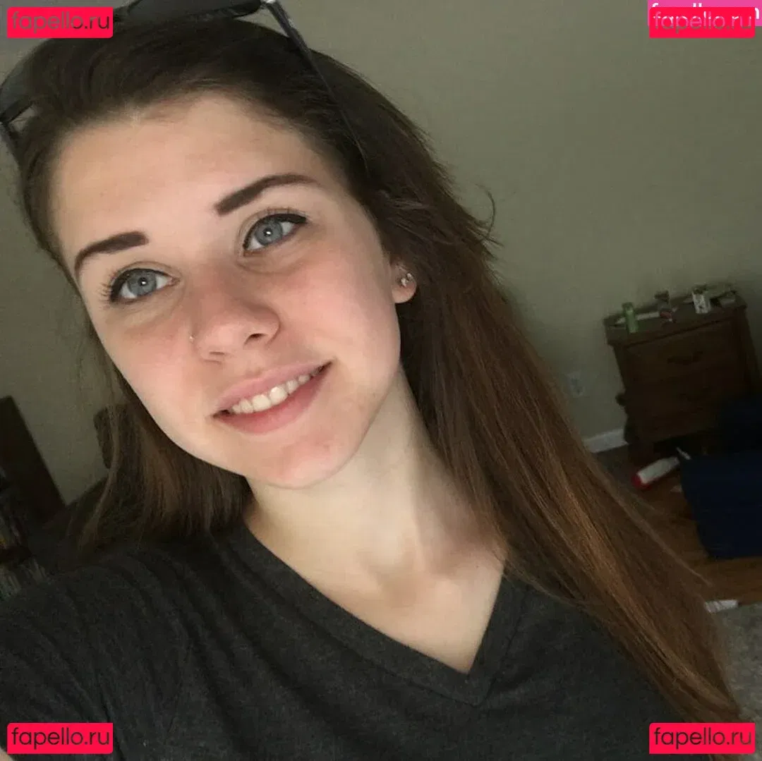 Emily Giangaspro Onlyfans Photo Gallery 