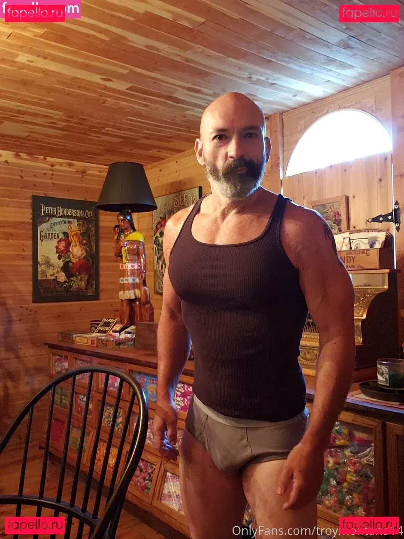 troymontana14 Onlyfans Photo Gallery 