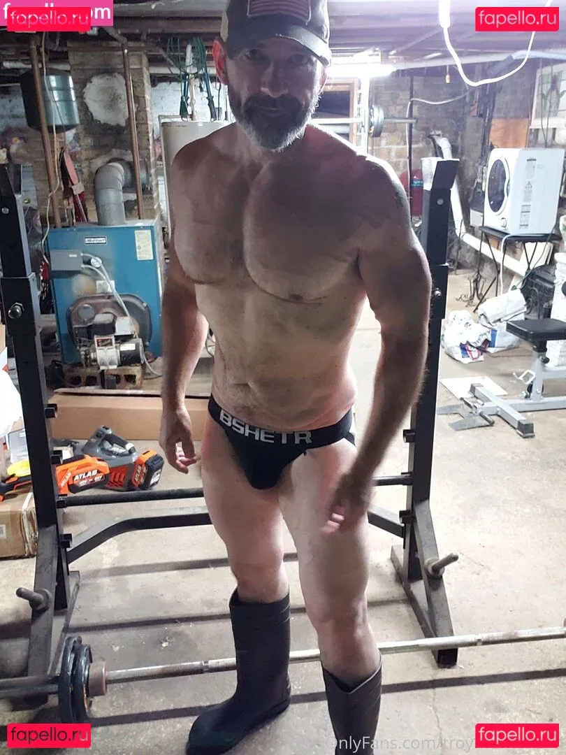 troymontana14 Onlyfans Photo Gallery 