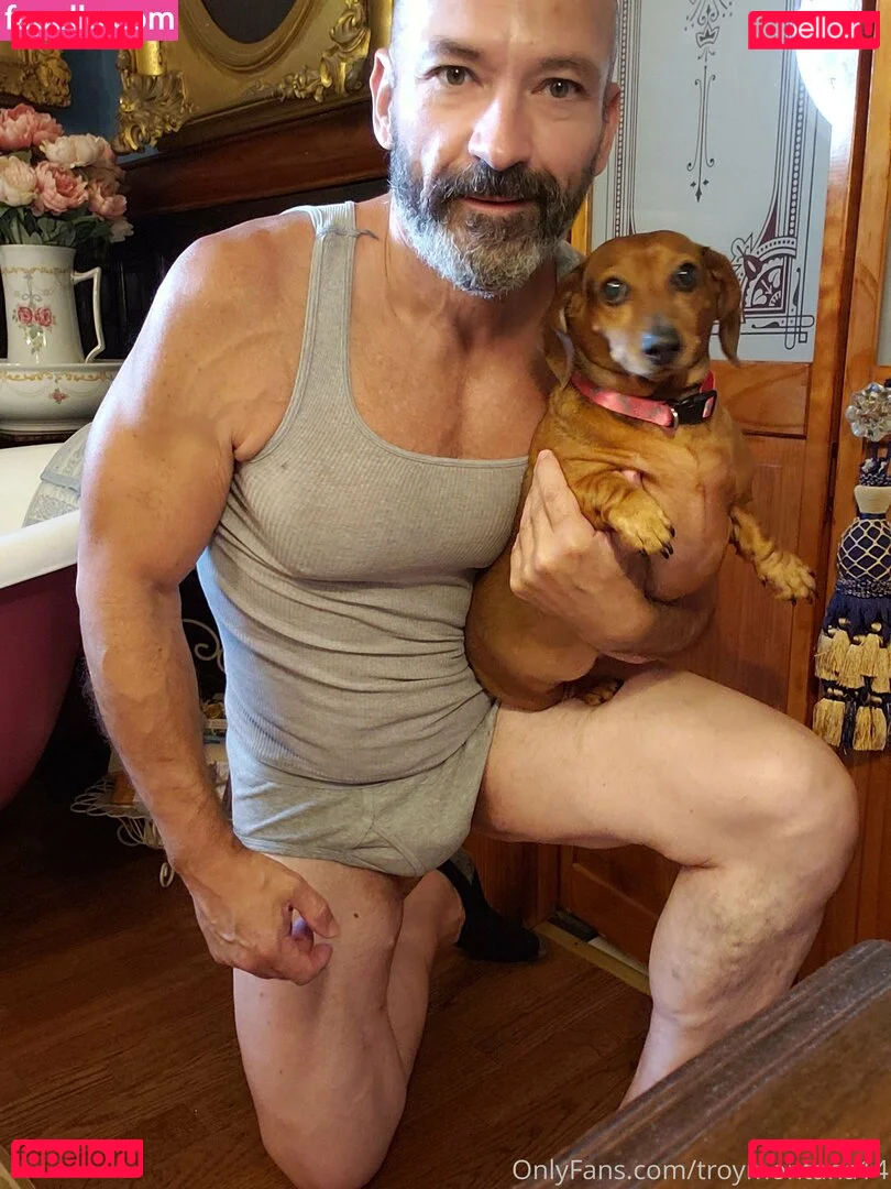 troymontana14 Onlyfans Photo Gallery 