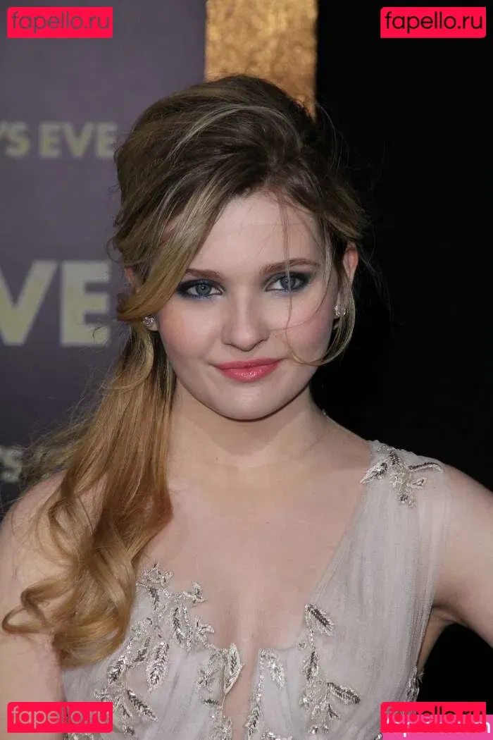 Abigail B Onlyfans Photo Gallery 