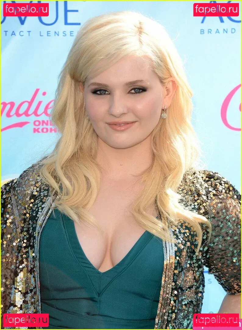 Abigail B Onlyfans Photo Gallery 