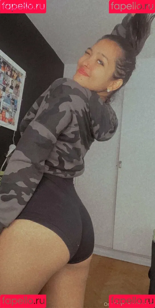 andreeecb Onlyfans Photo Gallery 