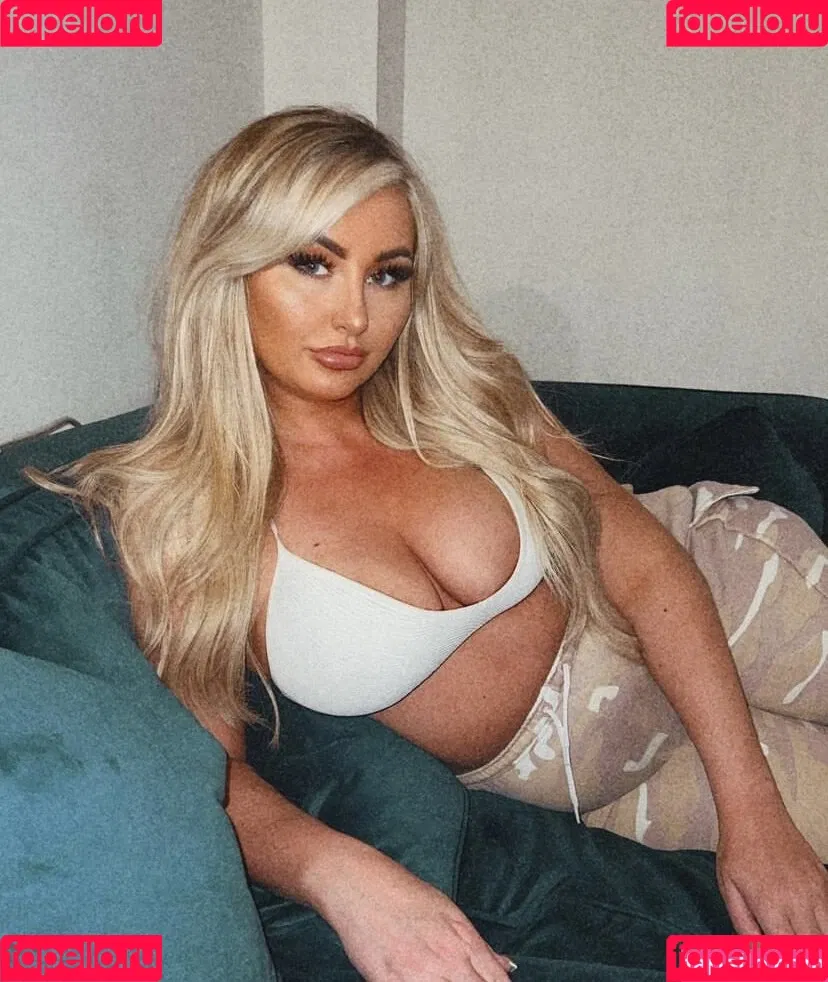 Bethjadeamberx Onlyfans Photo Gallery 