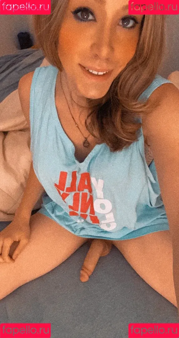 Zoeyt123 Onlyfans Photo Gallery 