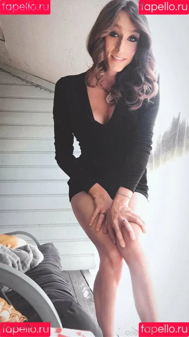 Zoeyt123 Onlyfans Photo Gallery 