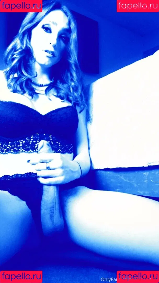 Zoeyt123 Onlyfans Photo Gallery 