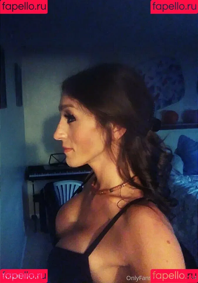 Zoeyt123 Onlyfans Photo Gallery 