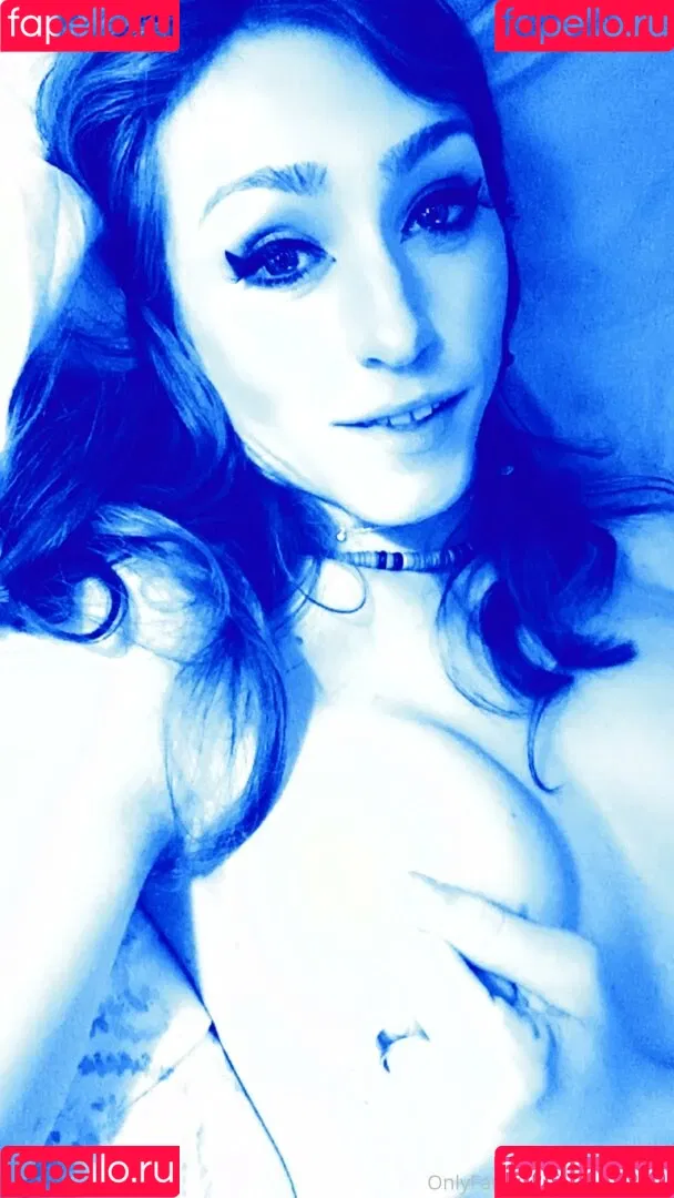 Zoeyt123 Onlyfans Photo Gallery 