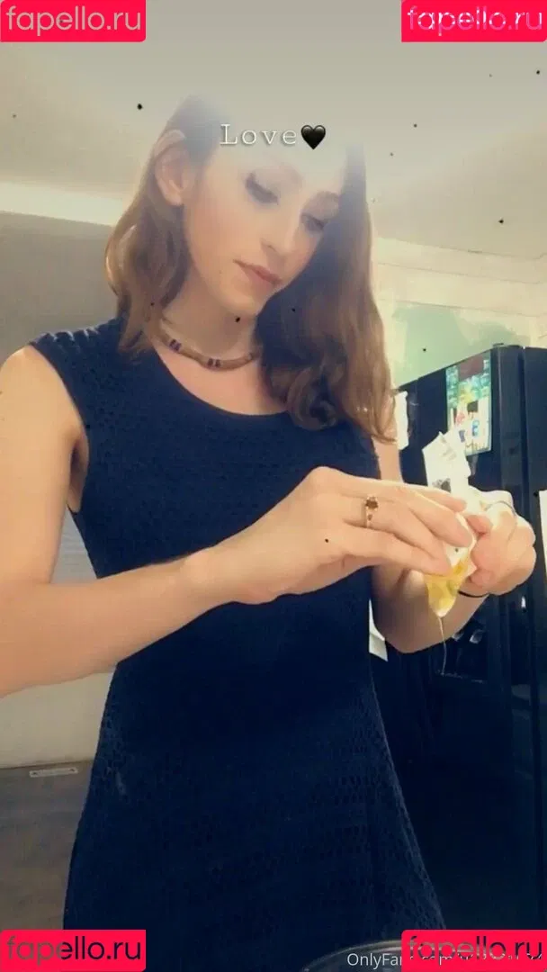 Zoeyt123 Onlyfans Photo Gallery 