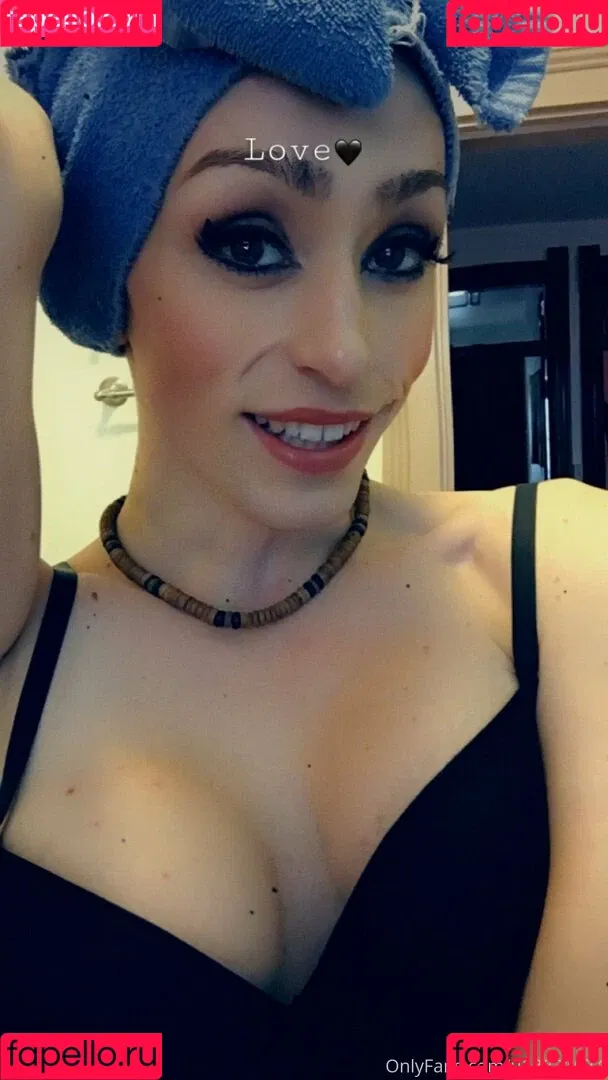 Zoeyt123 Onlyfans Photo Gallery 