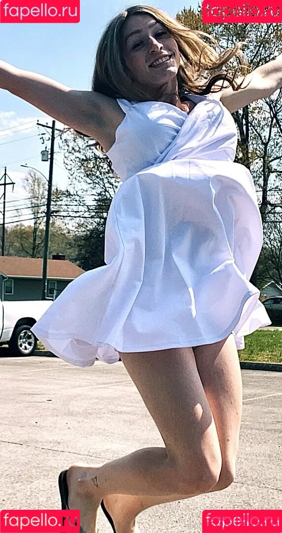 Zoeyt123 Onlyfans Photo Gallery 