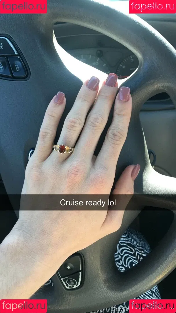 Zoeyt123 Onlyfans Photo Gallery 