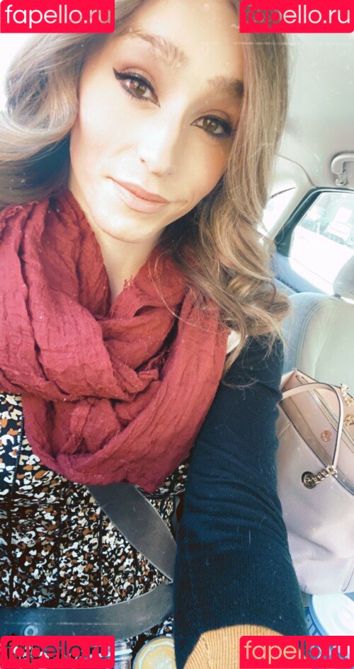 Zoeyt123 Onlyfans Photo Gallery 