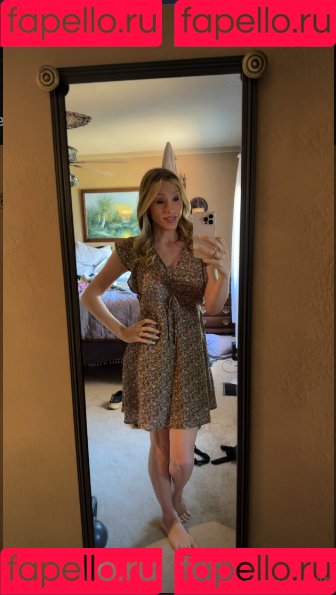 Zoeyt123 Onlyfans Photo Gallery 