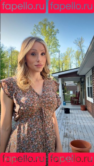 Zoeyt123 Onlyfans Photo Gallery 