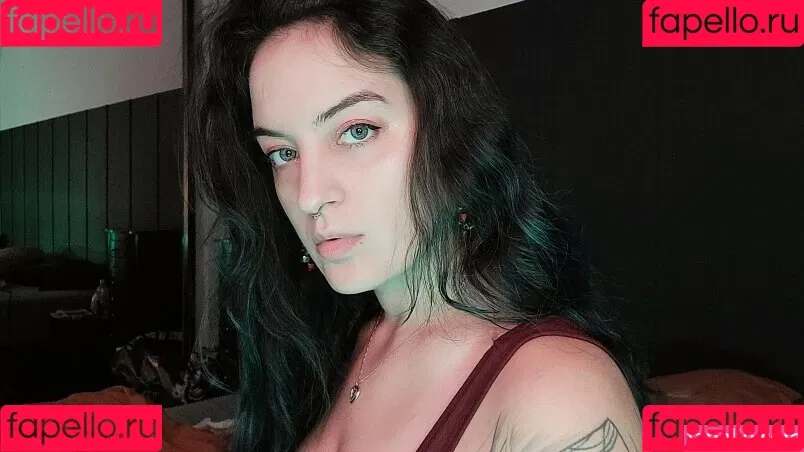 MalAfterMidnight Onlyfans Photo Gallery 
