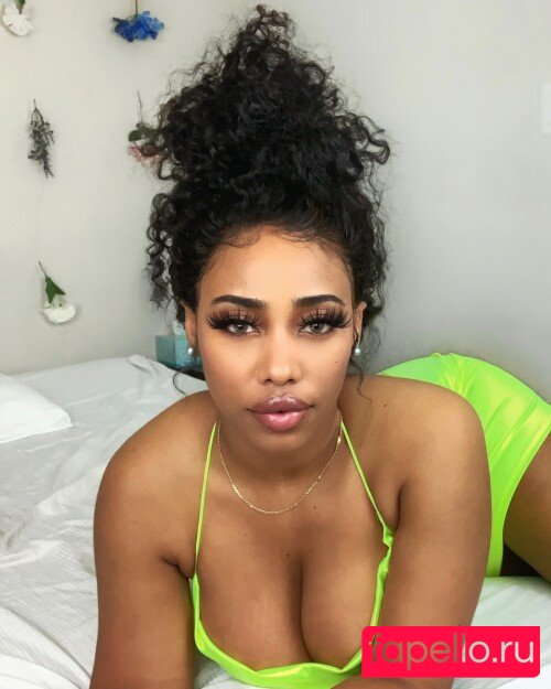 Chaotic Allure Nude Onlyfans Photo 25