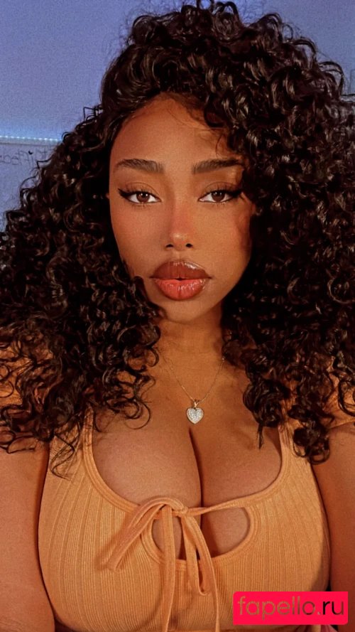 Chaotic Allure Nude Onlyfans Photo 18