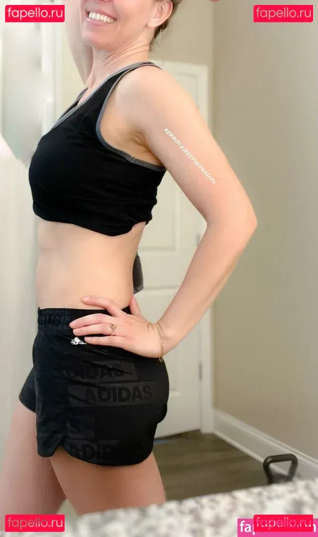 Lifestyle 40's Couple Onlyfans Photo Gallery 