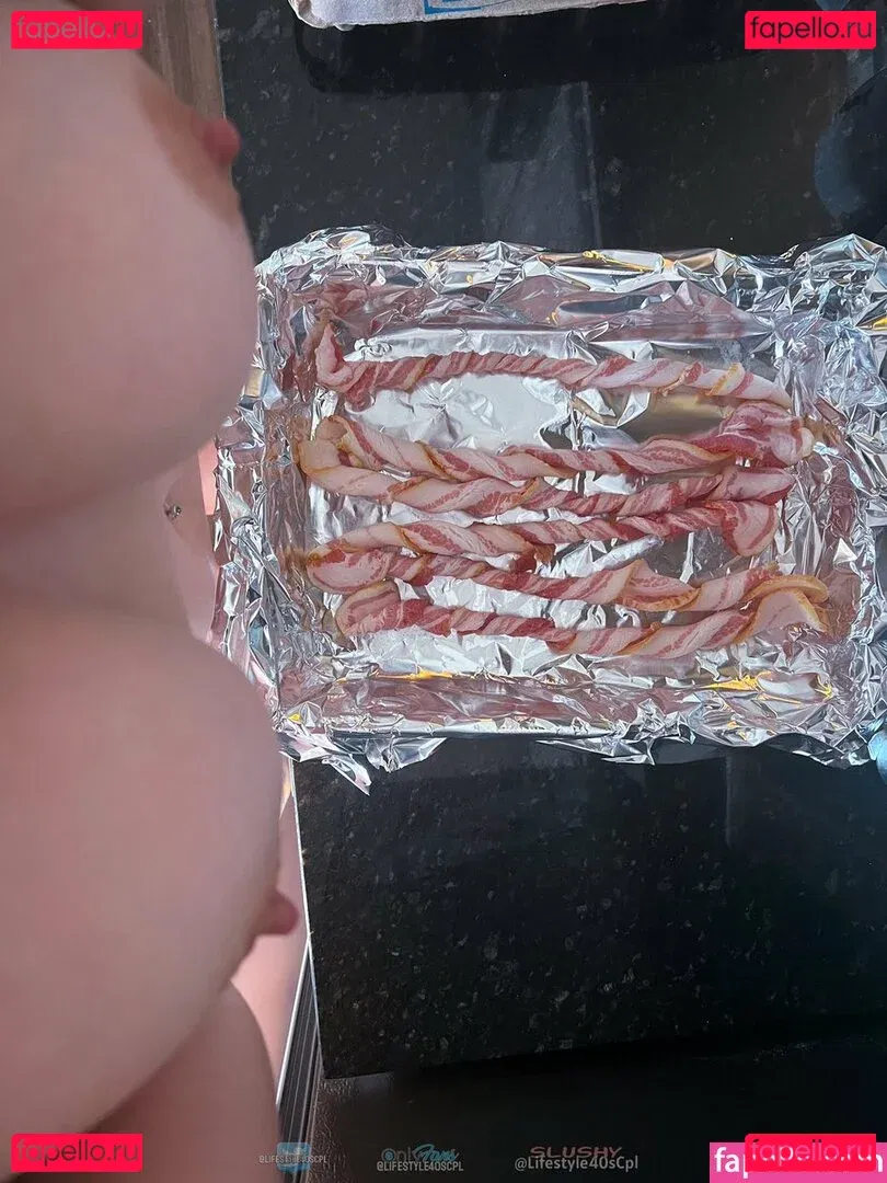 Lifestyle 40's Couple Onlyfans Photo Gallery 