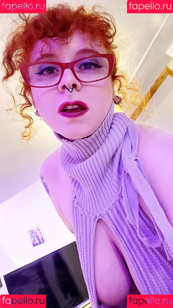 Pomegranate Princess Onlyfans Photo Gallery 
