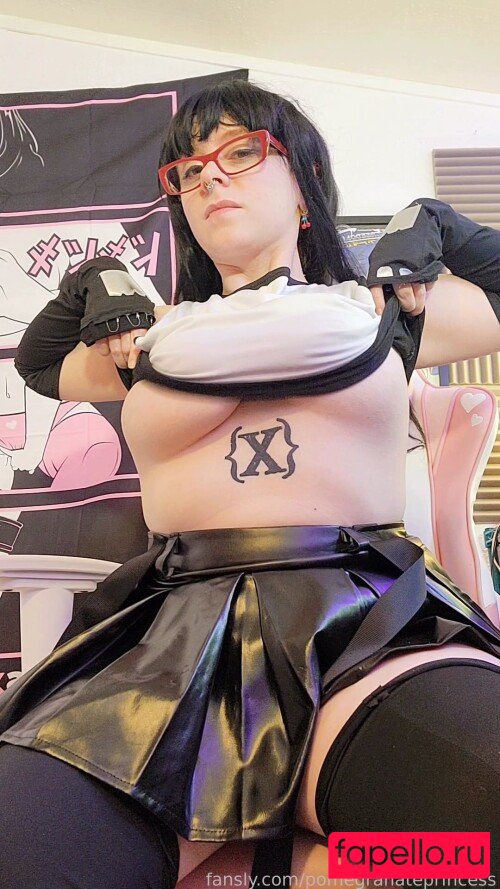 Pomegranate Princess Onlyfans Photo Gallery 