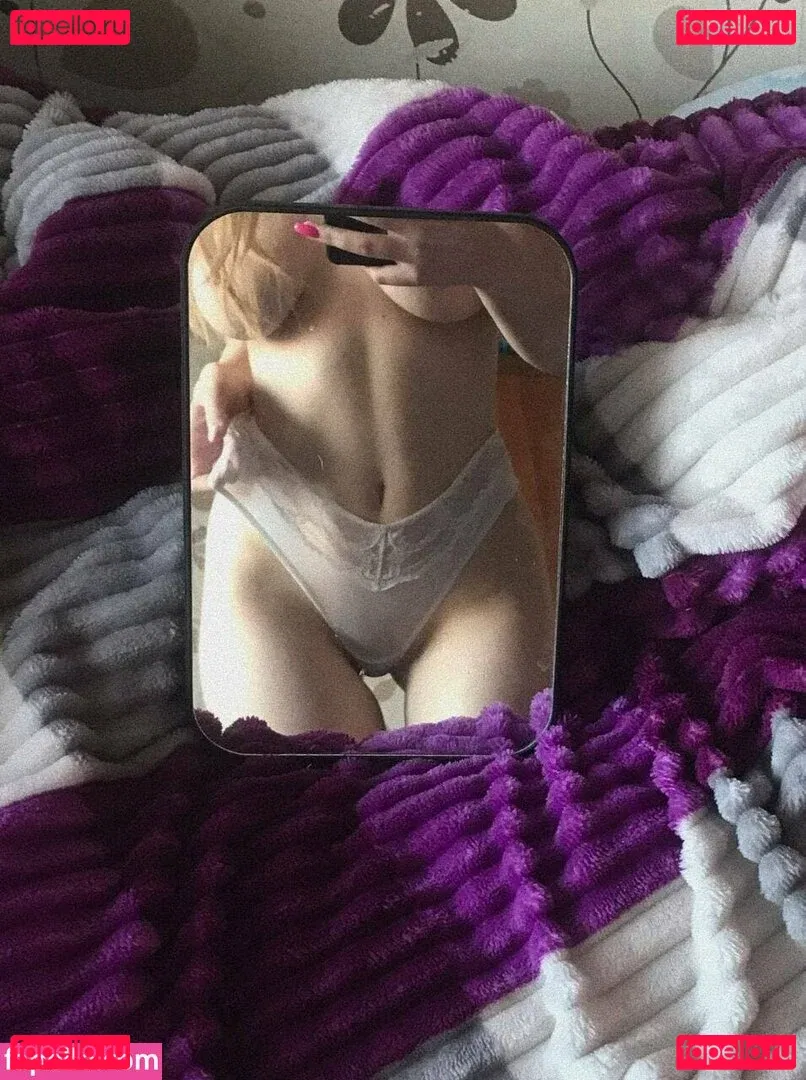 T33n-sophie Onlyfans Photo Gallery 