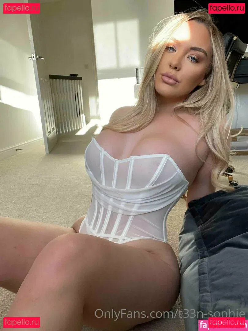 T33n-sophie Onlyfans Photo Gallery 