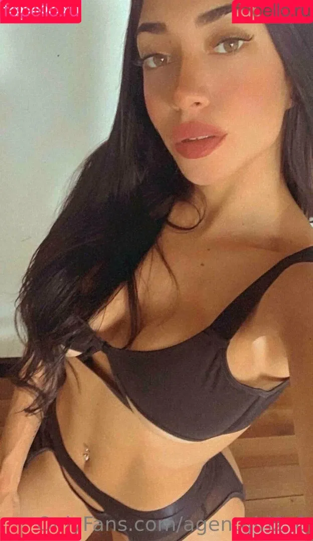 agentgirl2_0 Onlyfans Photo Gallery 